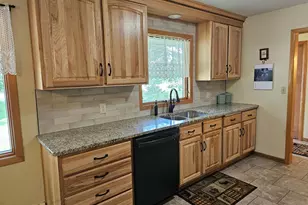 1909 Country Club Dr NE, Willmar, MN 56201 - Photo 8