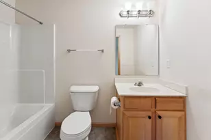 9902 Switch Grass Ln, Eden Prairie, MN 55347 - Photo 26