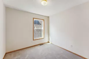 9902 Switch Grass Ln, Eden Prairie, MN 55347 - Photo 16