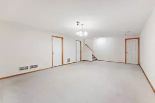 9902 Switch Grass Ln, Eden Prairie, MN 55347 - Photo 14