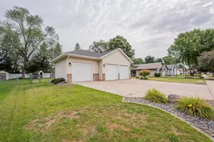 1704 Sierra Dr S, Eau Claire, WI 54701 - Photo 46
