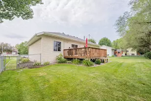 1704 Sierra Dr S, Eau Claire, WI 54701 - Photo 56