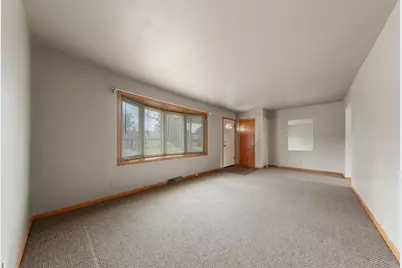 120 N Manitou Drive, Mankato, MN 56001 - Photo 2