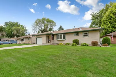 120 N Manitou Drive, Mankato, MN 56001 - Photo 1
