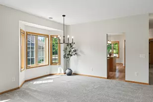 6801 24th St N, Oakdale, MN 55128 - Photo 14