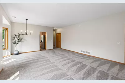6801 24th Street N, Oakdale, MN 55128 - Photo 12