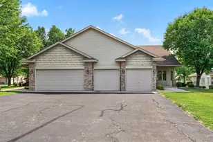 6801 24th St N, Oakdale, MN 55128 - Photo 2