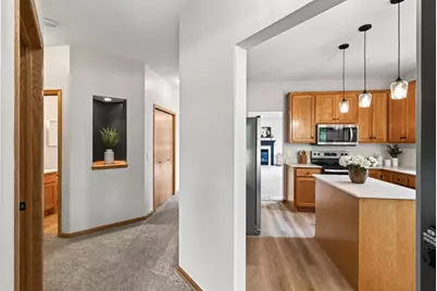 6801 24th Street N, Oakdale, MN 55128 - Photo 4