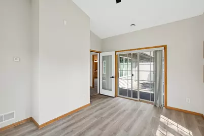 6801 24th Street N, Oakdale, MN 55128 - Photo 16