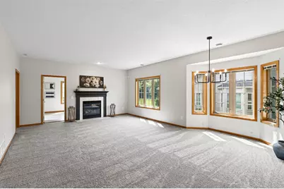 6801 24th Street N, Oakdale, MN 55128 - Photo 8