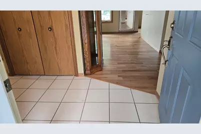 1703 3rd Avenue NE, Austin, MN 55912 - Photo 2