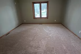 1703 3rd Ave NE, Austin, MN 55912 - Photo 18