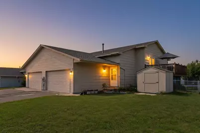 7194 Upper 17th Street N, Oakdale, MN 55128 - Photo 1