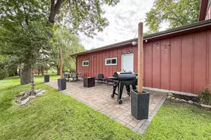 1301 N 9th St, Olivia, MN 56277 - Photo 6