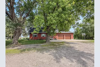 1301 N 9th Street, Olivia, MN 56277 - Photo 2