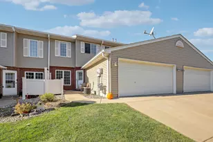 1220 Larkspur Ln, Waconia, MN 55387 - Photo 1