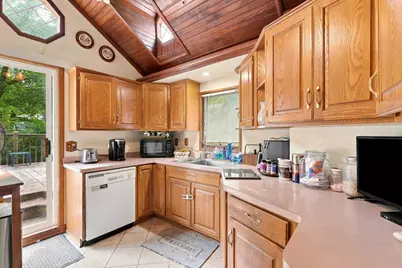 15320 Highwood Drive, Minnetonka, MN 55345 - Photo 14