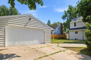 1721 Arlington Ave E, Saint Paul, MN 55106 - Photo 34