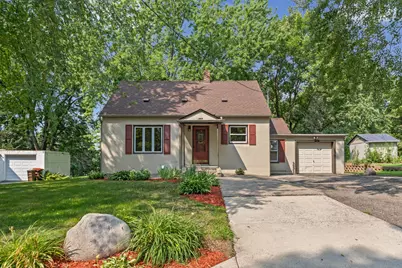 207 7th Street N, Waverly, MN 55390 - Photo 2