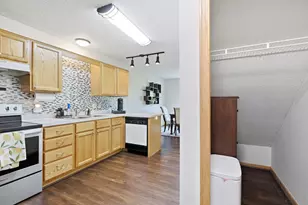 7019 49th St N, Oakdale, MN 55128 - Photo 14