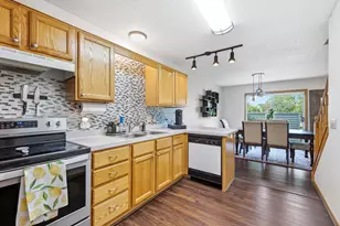 7019 49th St N, Oakdale, MN 55128 - Photo 12