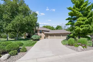 7011 Eagle Ridge, Eden Prairie, MN 55346 - Photo 48