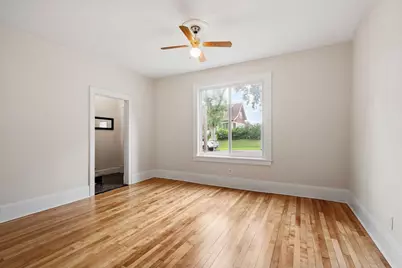 346 Geranium Avenue E, Saint Paul, MN 55130 - Photo 2