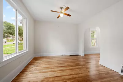 346 Geranium Avenue E, Saint Paul, MN 55130 - Photo 4