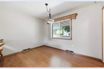 1119 9th Street N, Moorhead, MN 56560 - Photo 8