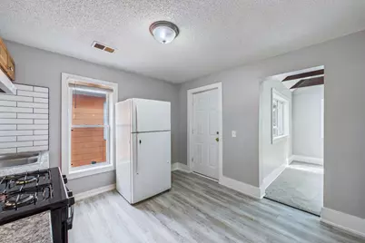 1622 Girard Avenue N, Minneapolis, MN 55411 - Photo 6