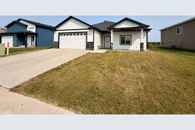 1506 6 Avenue NE, Dilworth, MN 56529 - Photo 1