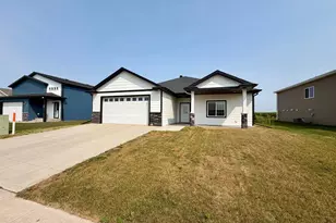 1506 6th Ave NE, Dilworth, MN 56529 - Photo 1