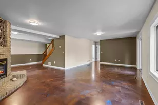 9348 Olympia Dr, Eden Prairie, MN 55347 - Photo 62