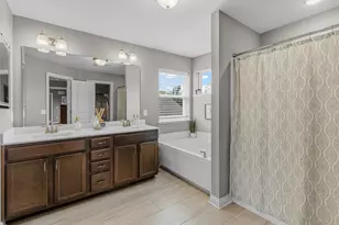 14187 Oneka Pkwy N, Hugo, MN 55038 - Photo 30