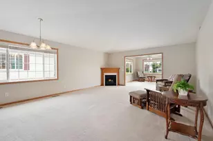 173 Cedar Cove Ln, Owatonna, MN 55060 - Photo 2