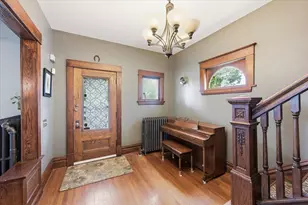923 Iglehart Ave, Saint Paul, MN 55104 - Photo 8