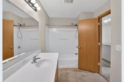 3536 Genevieve Avenue N, Oakdale, MN 55128 - Photo 24