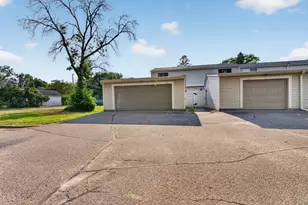 7640 Hampshire Ave N, Brooklyn Park, MN 55428 - Photo 36