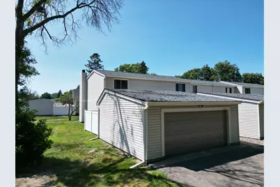 7640 Hampshire Avenue N, Brooklyn Park, MN 55428 - Photo 2