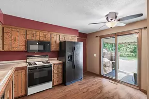 8211 Sheridan Ave N, Brooklyn Park, MN 55444 - Photo 6