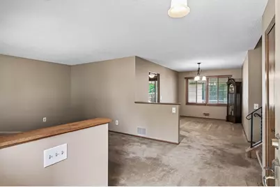 8211 Sheridan Avenue N, Brooklyn Park, MN 55444 - Photo 2