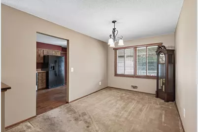 8211 Sheridan Avenue N, Brooklyn Park, MN 55444 - Photo 4