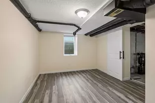 2312 W 54th St, Minneapolis, MN 55410 - Photo 30