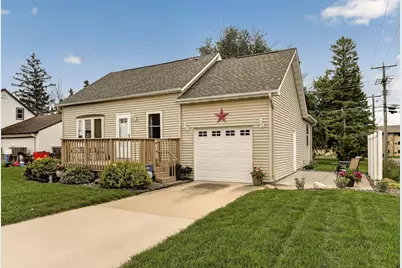 113 1st Street SW, Dodge Center, MN 55927 - Photo 1