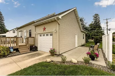 113 1st Street SW, Dodge Center, MN 55927 - Photo 2