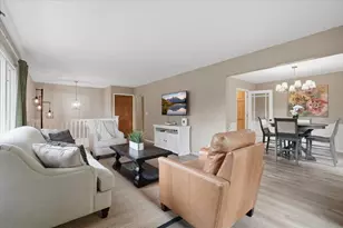 832 Bartosh Ln, River Falls, WI 54022 - Photo 4