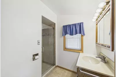 992 Matilda Street, Saint Paul, MN 55117 - Photo 10
