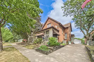 992 Matilda St, Saint Paul, MN 55117 - Photo 2