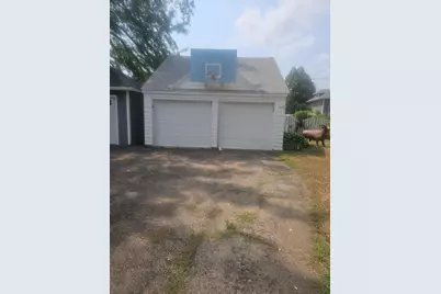 715 N McKenzie Street, Luverne, MN 56156 - Photo 6