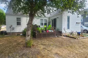 715 N McKenzie St, Luverne, MN 56156 - Photo 2